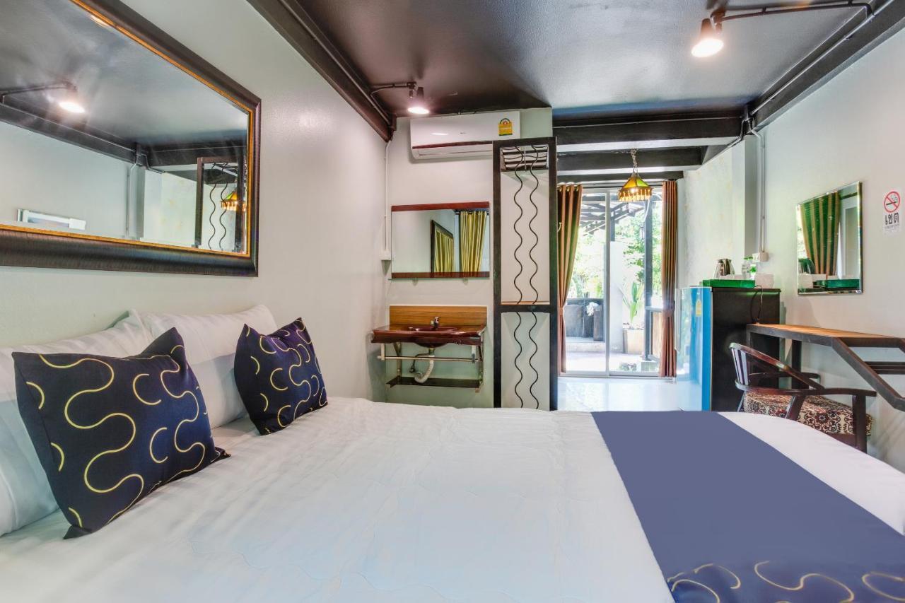 Capital O 1051 Pagoda House Chiang Mai Exterior foto
