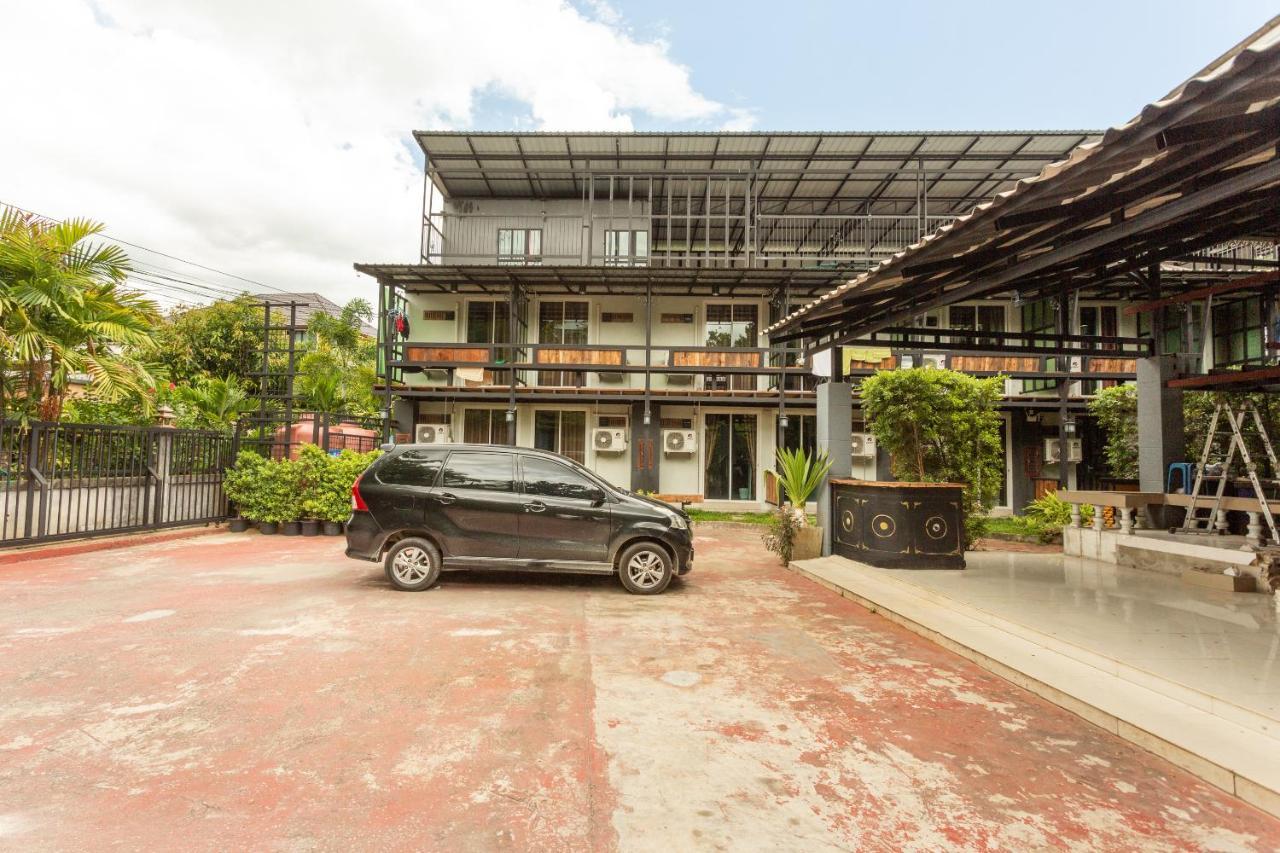 Capital O 1051 Pagoda House Chiang Mai Exterior foto
