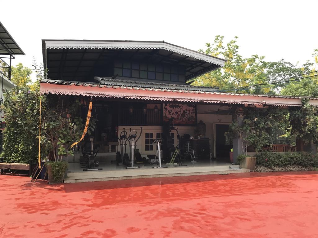 Capital O 1051 Pagoda House Chiang Mai Exterior foto